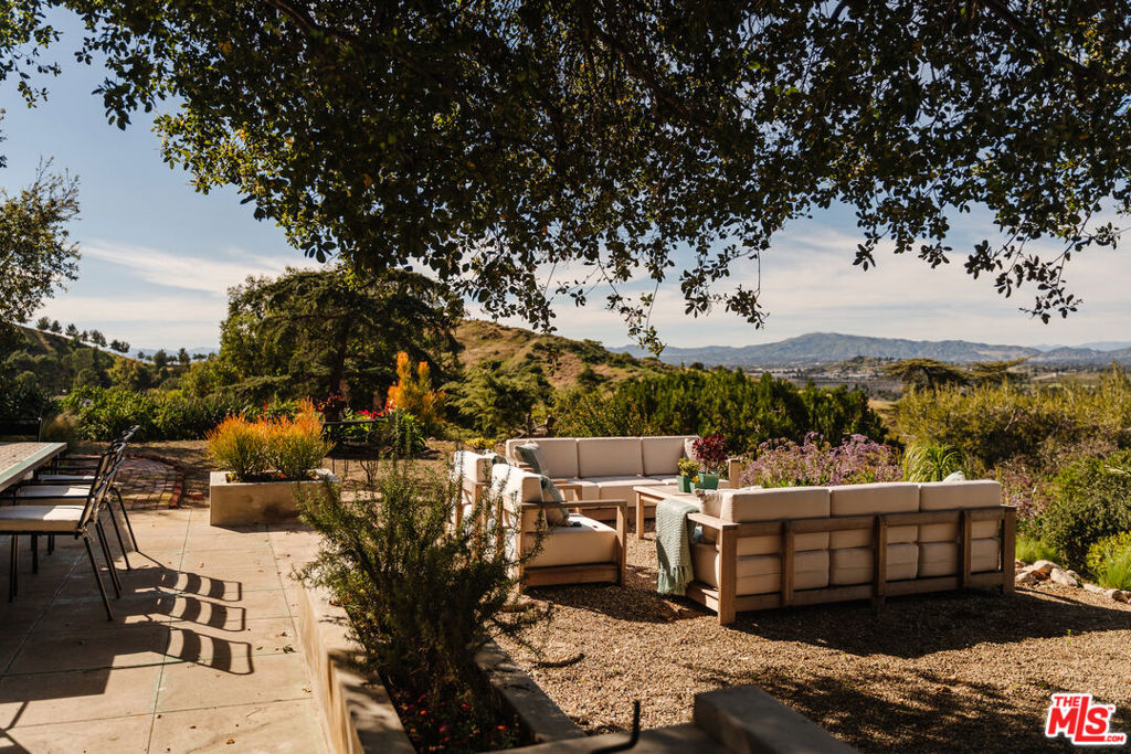 9550 Wheatland Avenue