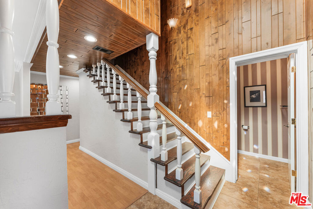 18032 Mariner Drive