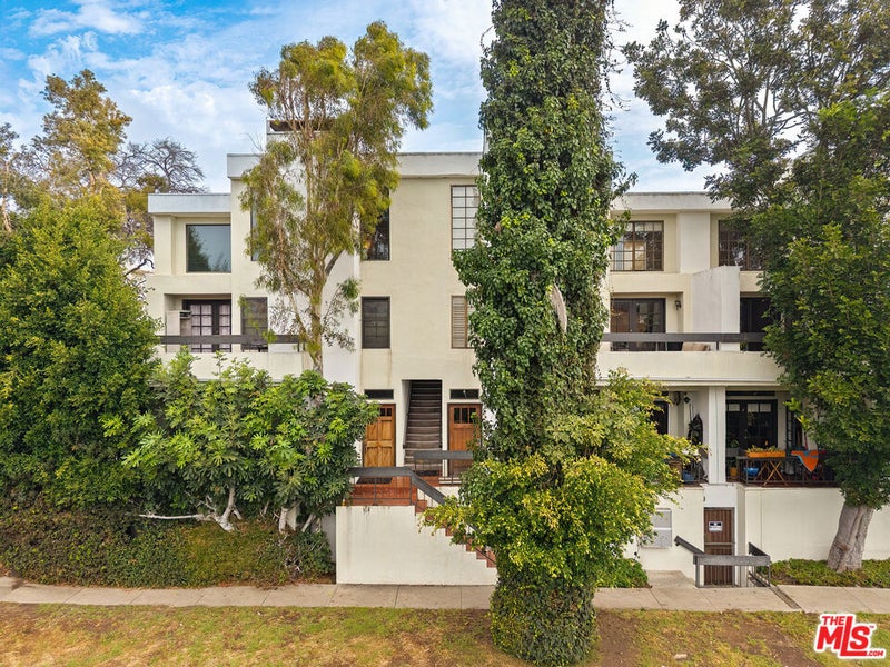 4450 Kensington Road 8