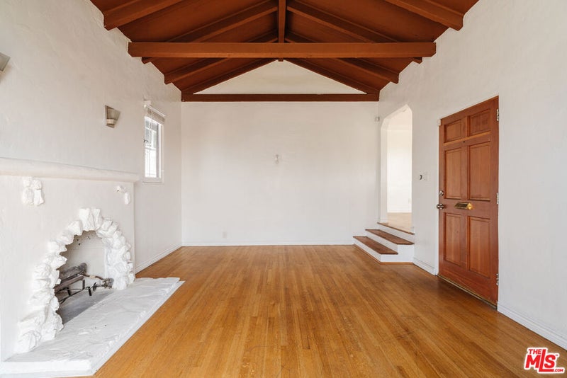 4213 W 59th Place