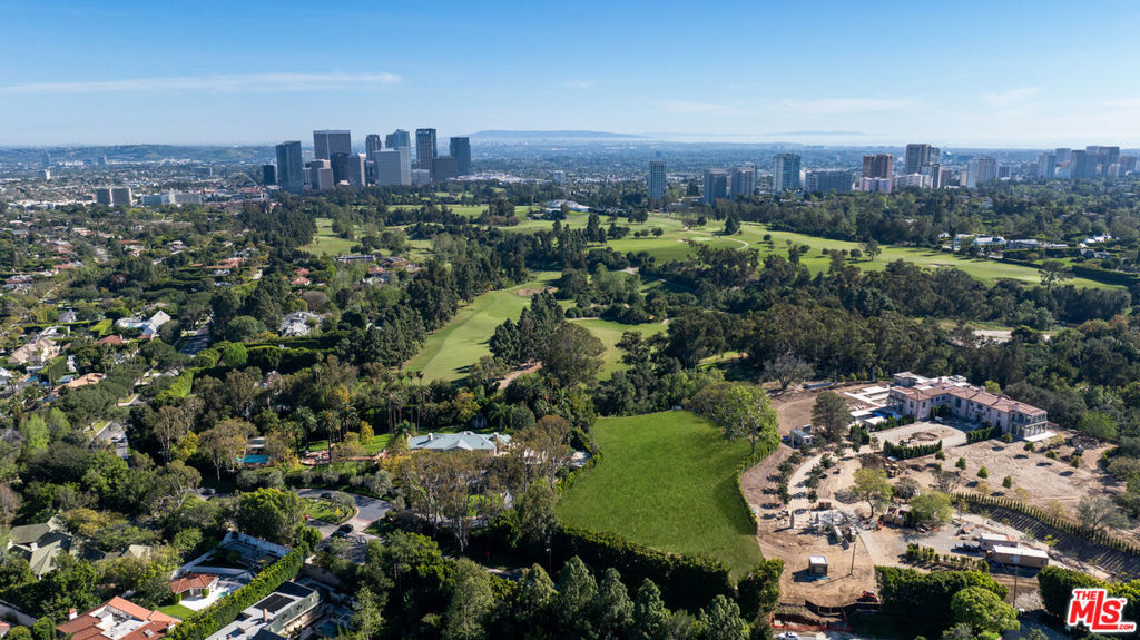 150 S Carolwood Drive