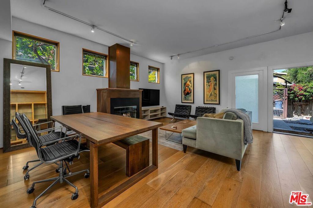 560 Westminster Avenue