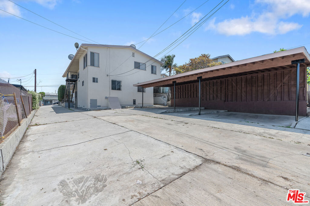945 N Ditman Avenue