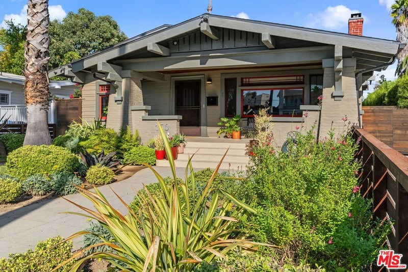 150 S Hobart Boulevard