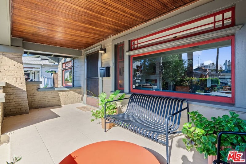 150 S Hobart Boulevard