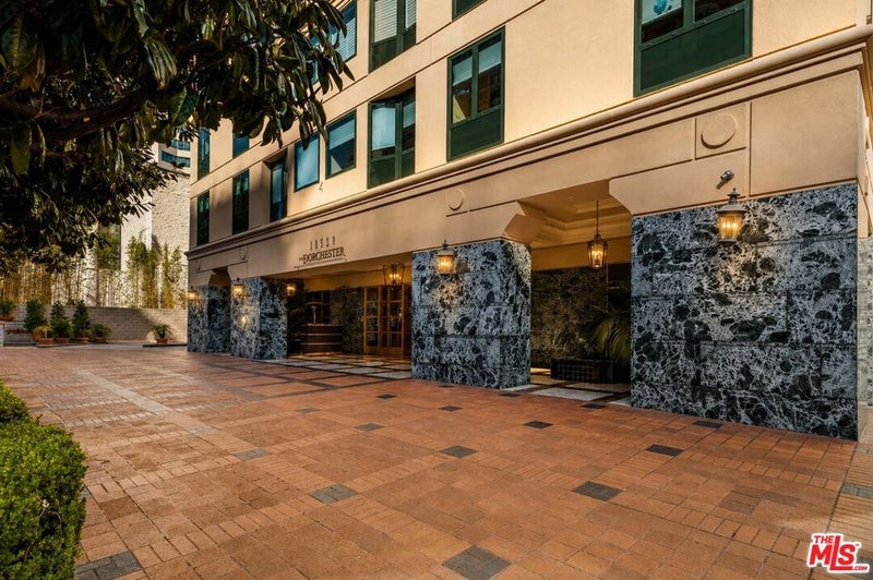 10520 Wilshire Boulevard 701