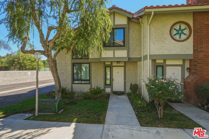 6845 Valley Circle Boulevard 22