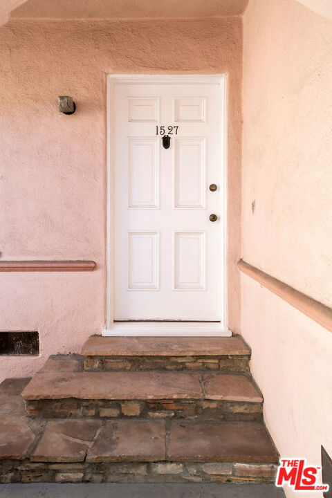 1527 S Bedford Street