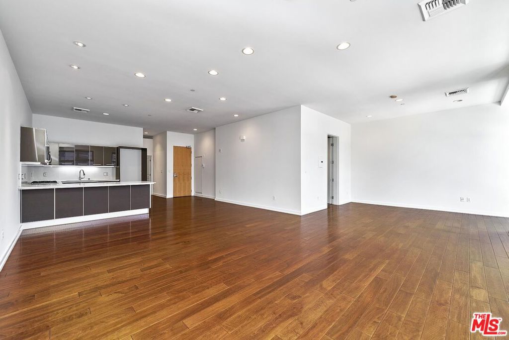 801 S Grand Avenue 1503