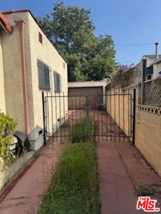 1944 S Spaulding Avenue