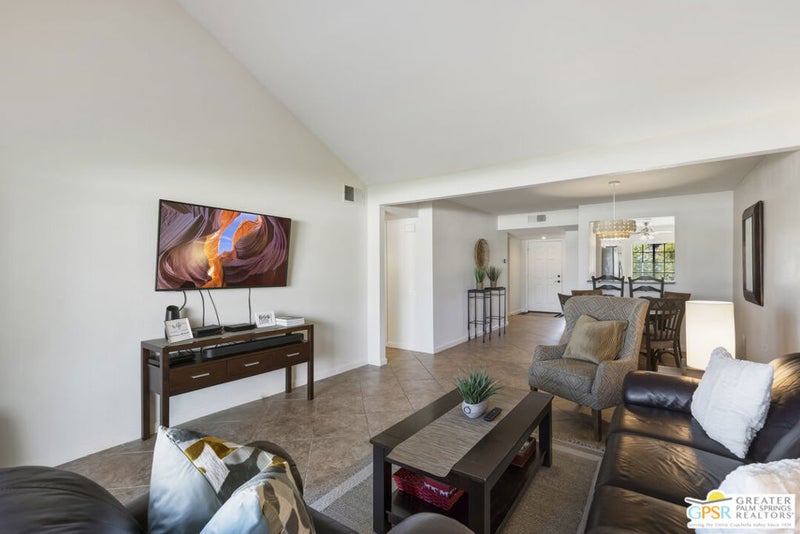 2345 S Cherokee Way 137