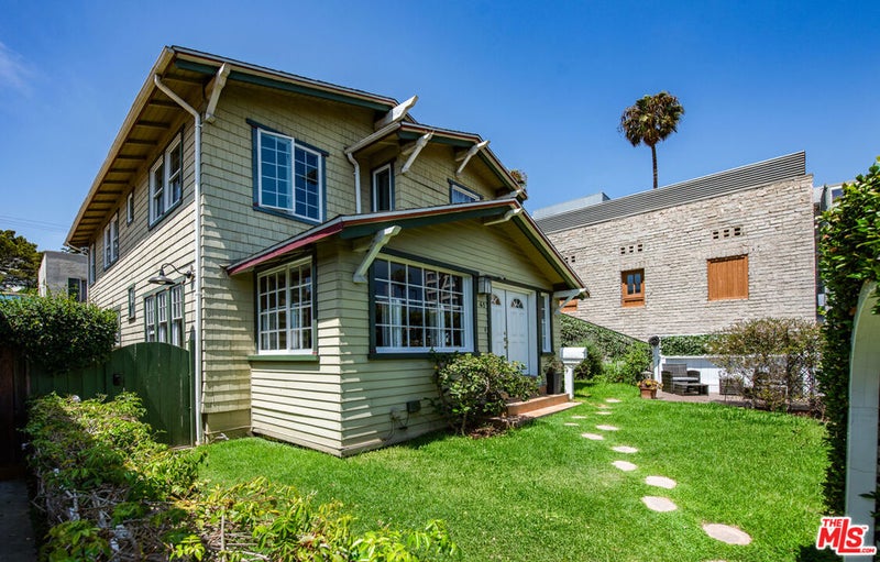 41 Vicente Terrace