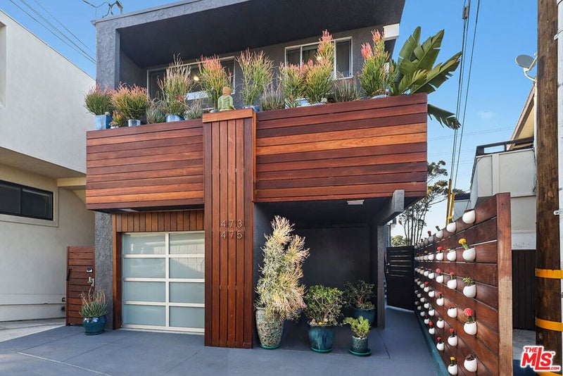 472 Rosecrans Avenue
