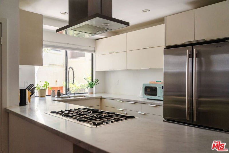 2600 Abbot Kinney Boulevard 6