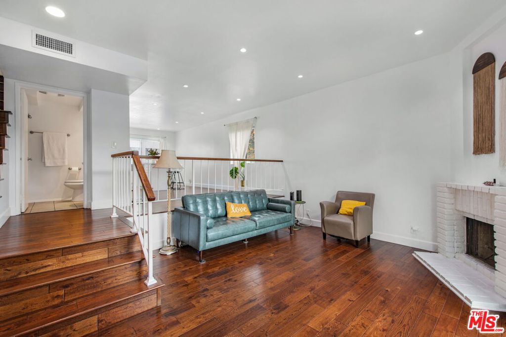 4620 Don Lorenzo Drive A