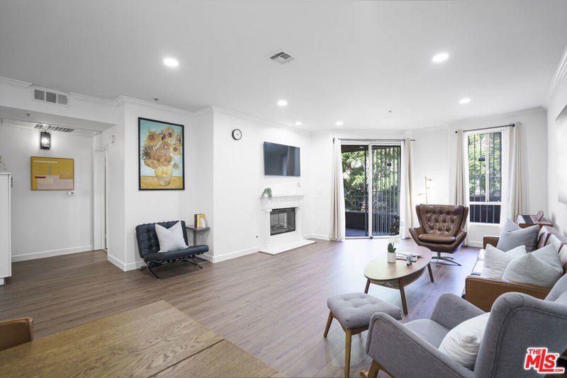 333 Westminster Avenue 104