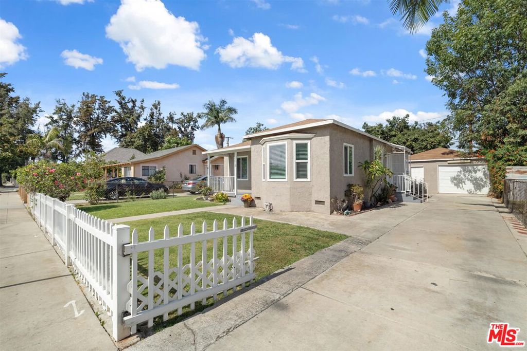 6613 San Miguel Street