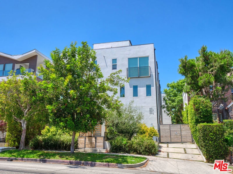 525 N Normandie Avenue