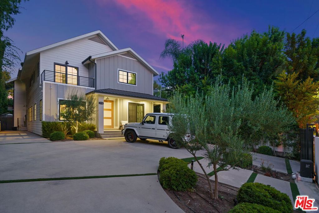 1738 Nichols Canyon Road