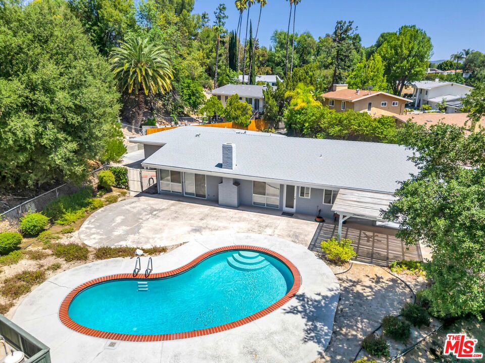 5716 Star Lane