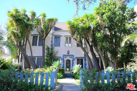 Photo of 944 12th Street #5, Santa Monica, CA 90403 (MLS # 26991601)