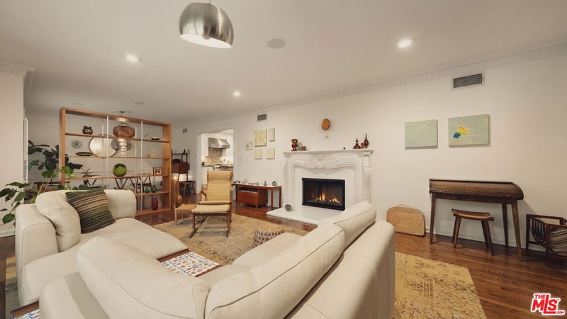 7218 La Presa Drive