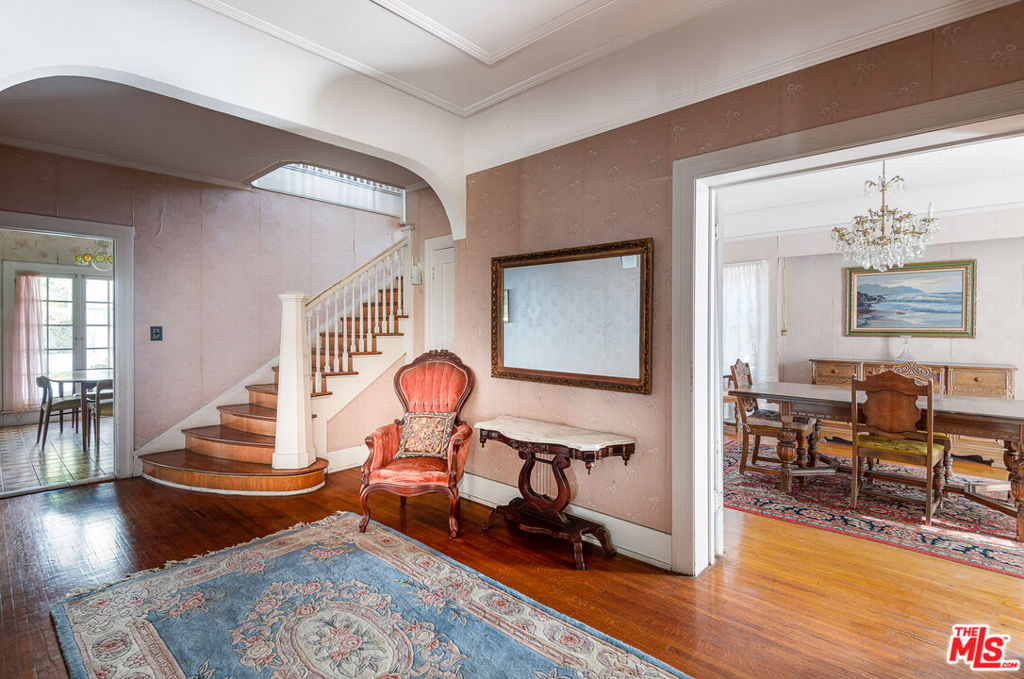 5231 Franklin Avenue