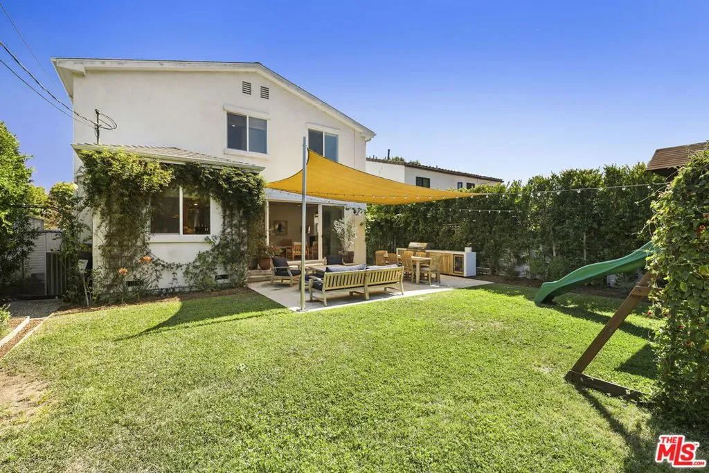 Los Angeles, California 90064, United States, 5 Bedrooms Bedrooms, ,3 BathroomsBathrooms,Residential,Pending,188773