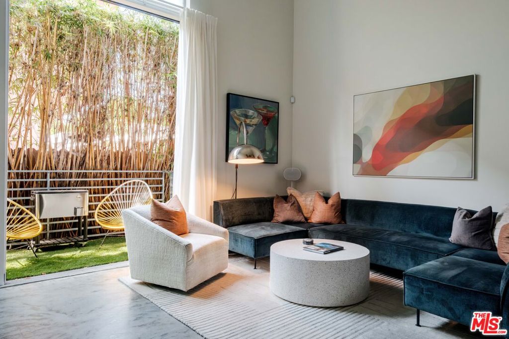 Properties 1 1220 N Orange Grove Avenue 6