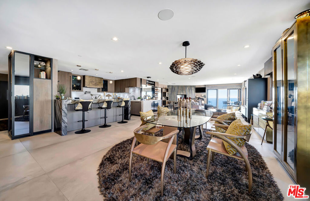 6309 Ocean Front walk 302