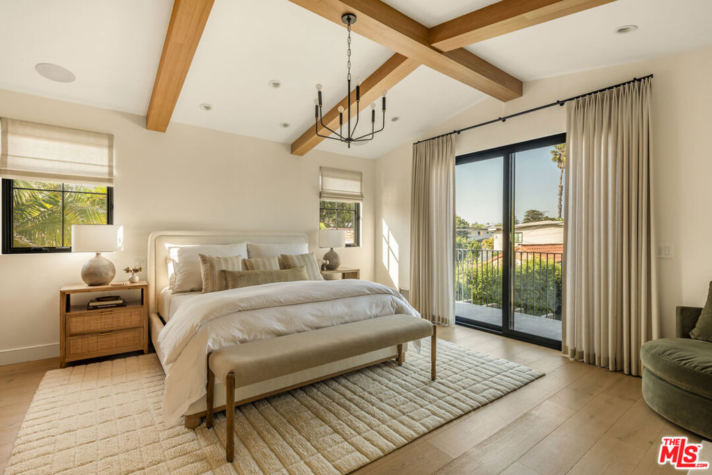 Properties 3 3764 Mountain View Avenue