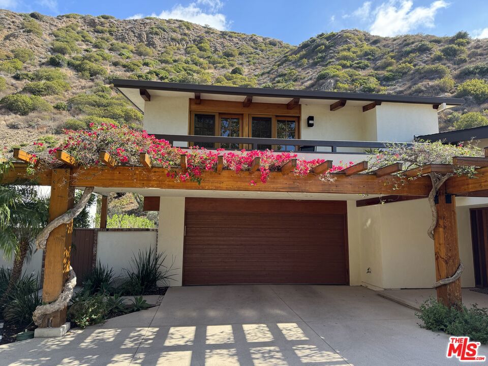 5942 Paseo Canyon Drive