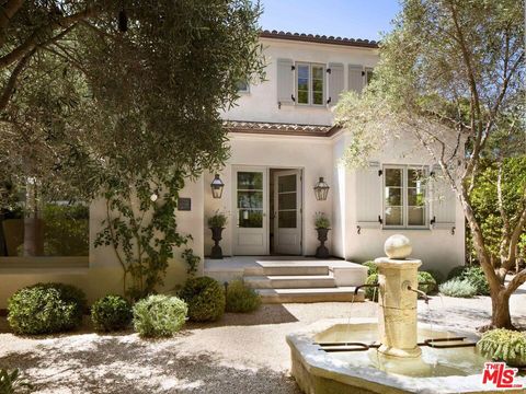 419 Huntley Drive West Hollywood CA 90048