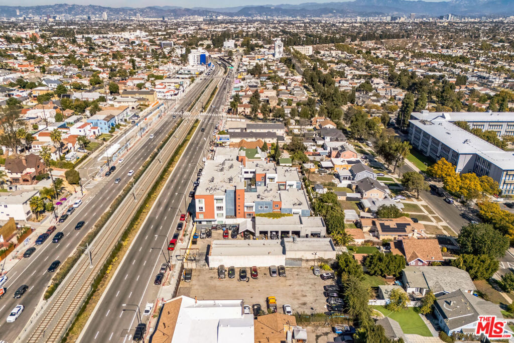 5140 Crenshaw Boulevard