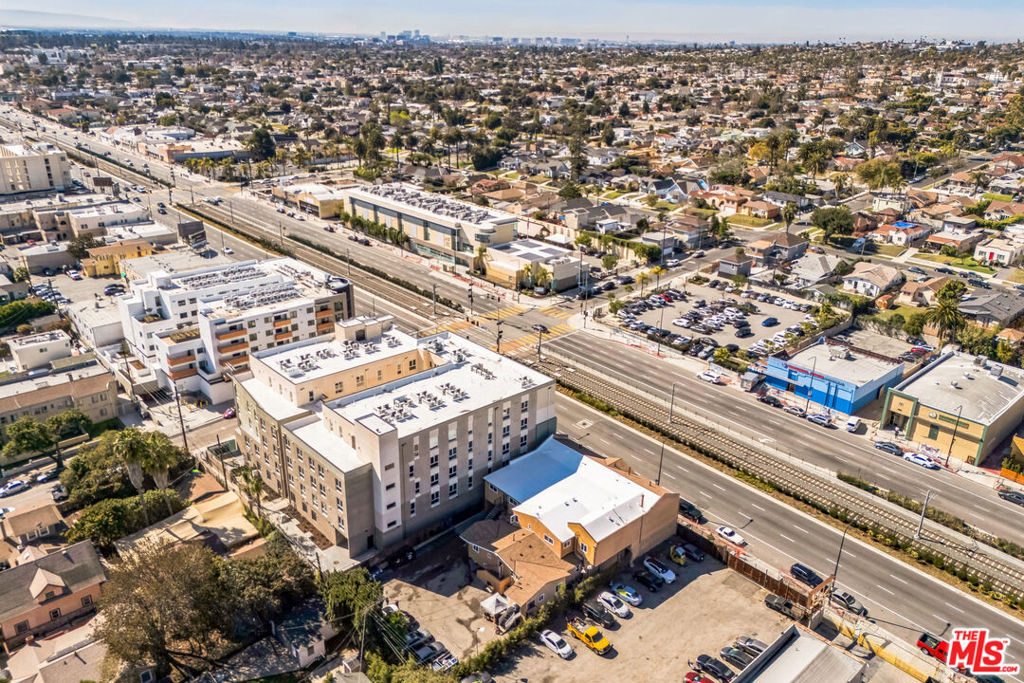 5140 Crenshaw Boulevard