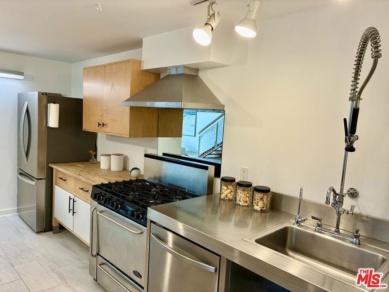 615 Hampton Drive C101