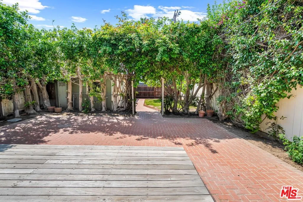 Venice, California 90291, United States, 2 Bedrooms Bedrooms, ,1 BathroomBathrooms,Residential,Active,149775