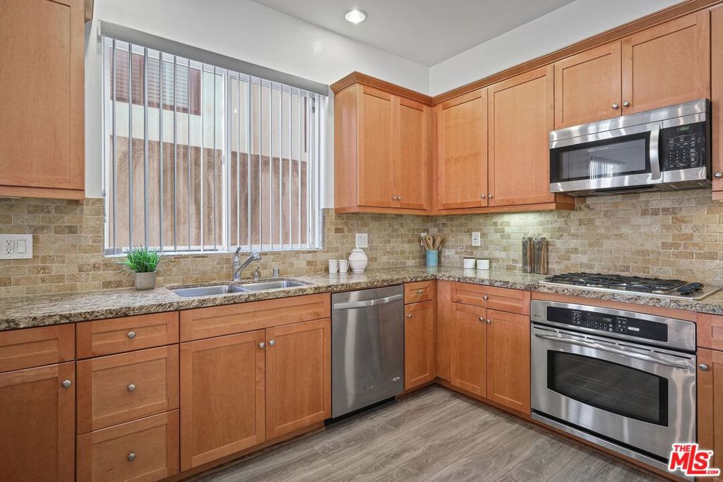 11851 Laurelwood Drive 102