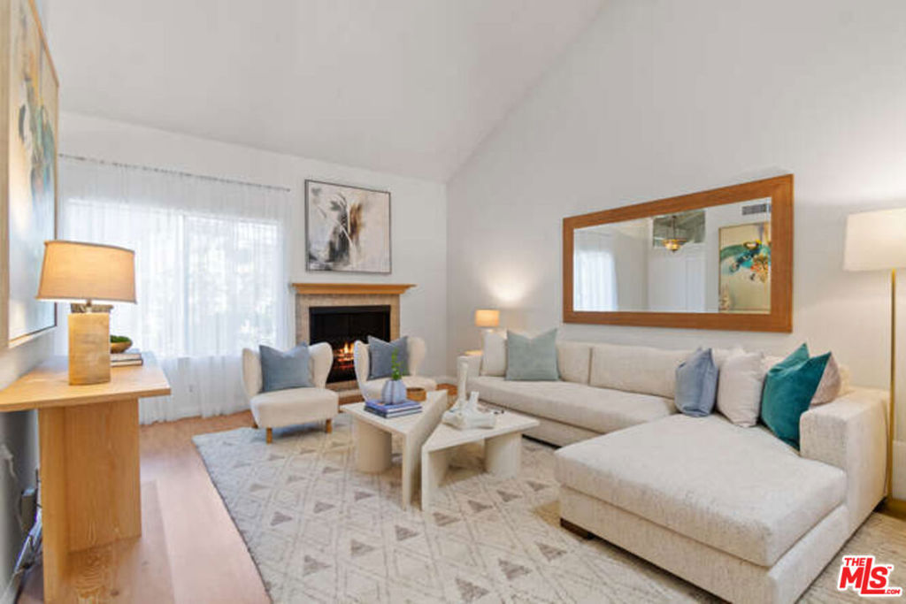 5008 Timberlake Terrace