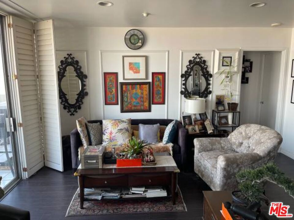 2170 Century Park East 1611