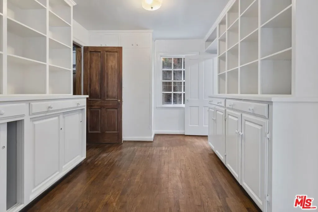 Los Angeles, California 90024, United States, 5 Bedrooms Bedrooms, ,5 BathroomsBathrooms,Residential,Active,198373