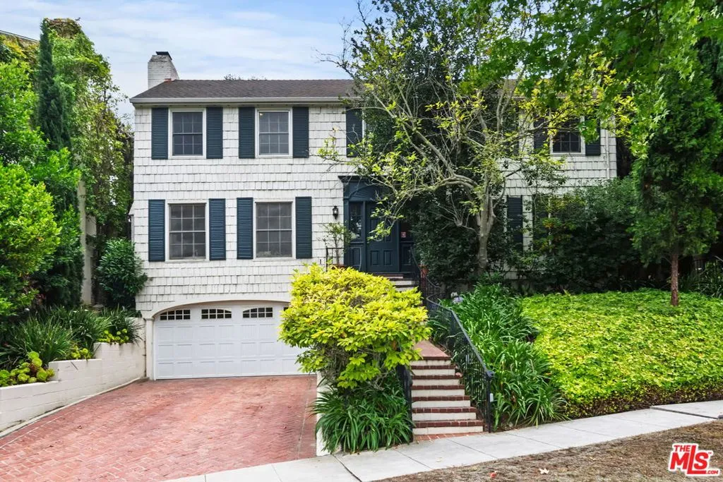 Los Angeles, California 90024, United States, 5 Bedrooms Bedrooms, ,5 BathroomsBathrooms,Residential,Active,198373