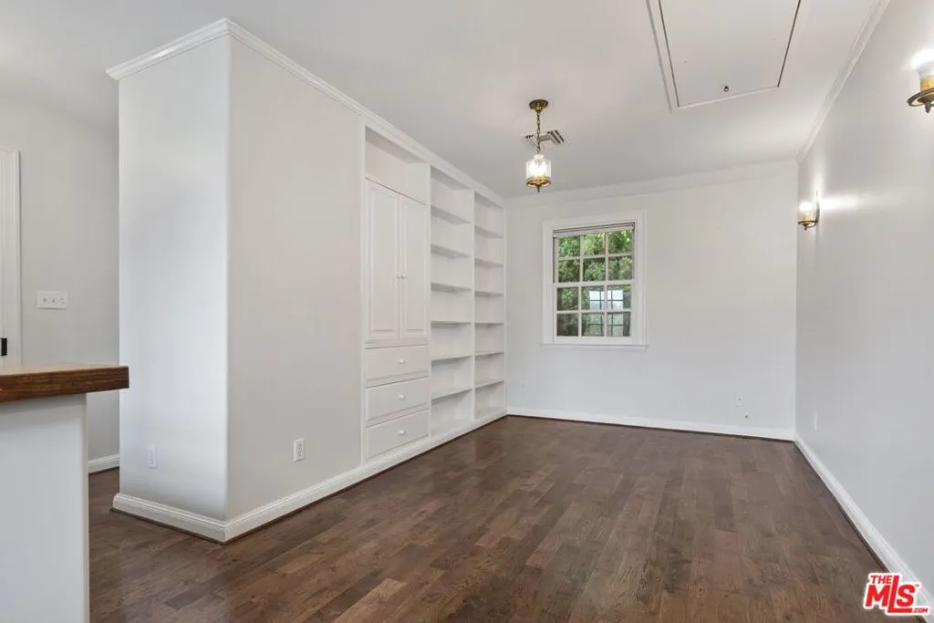 Los Angeles, California 90024, United States, 5 Bedrooms Bedrooms, ,5 BathroomsBathrooms,Residential,Active,198373