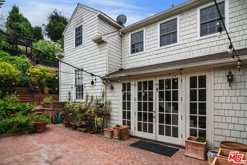 Los Angeles, California 90024, United States, 5 Bedrooms Bedrooms, ,5 BathroomsBathrooms,Residential,Active,198373