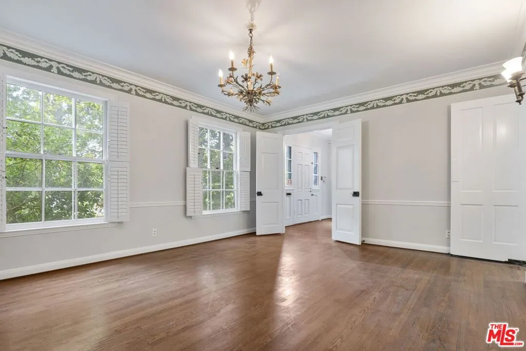 Los Angeles, California 90024, United States, 5 Bedrooms Bedrooms, ,5 BathroomsBathrooms,Residential,Active,198373