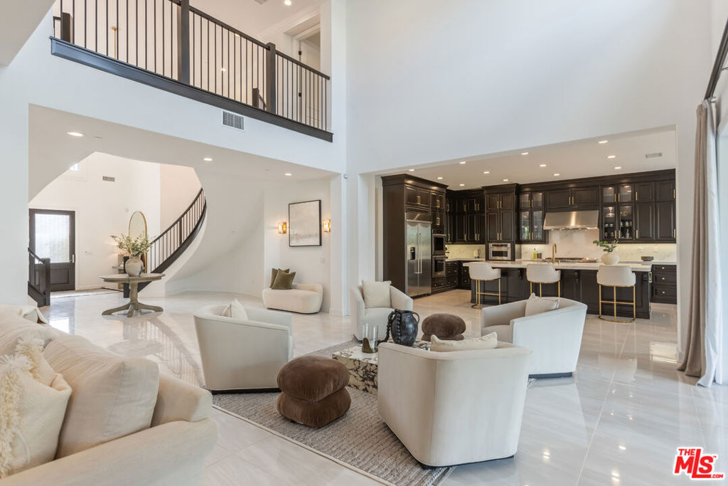 11734 N Manchester Way