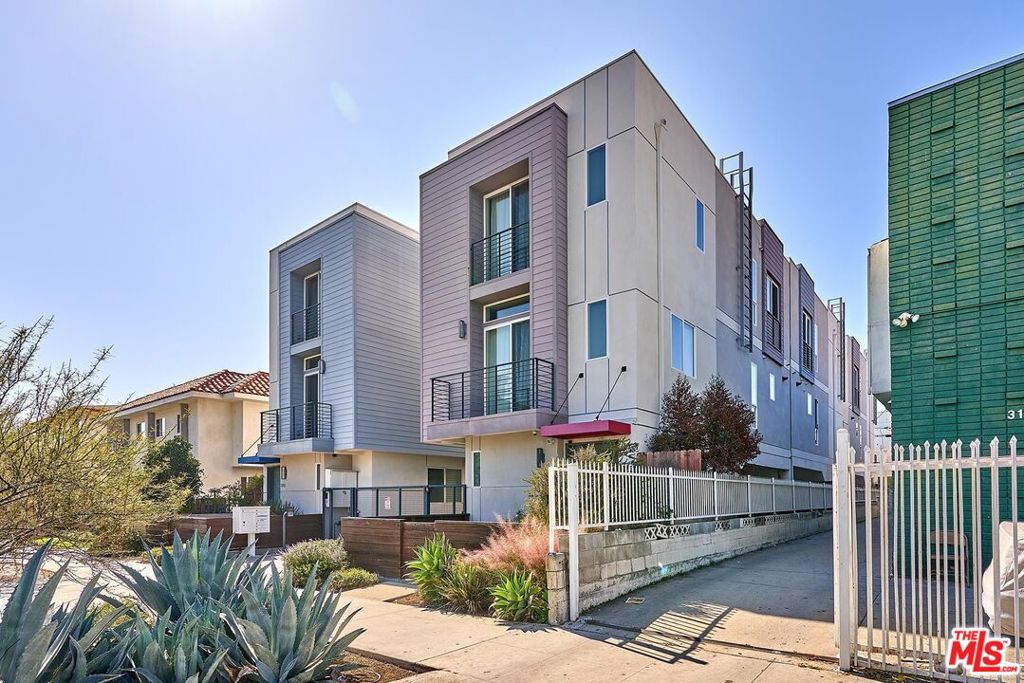 319 S Serrano Avenue