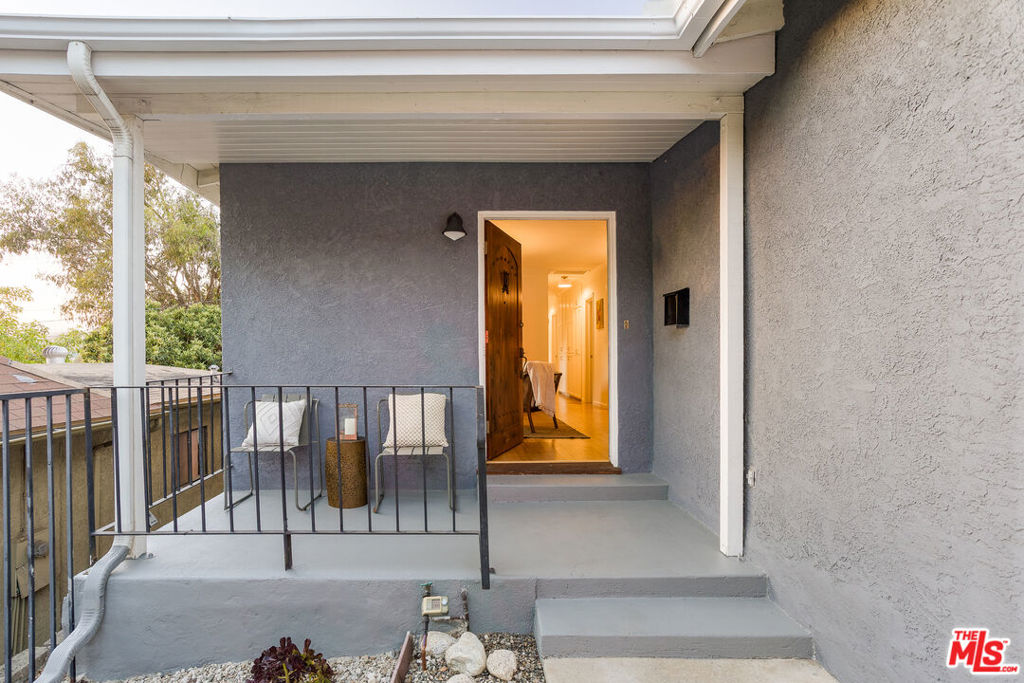 551 Kendall Avenue