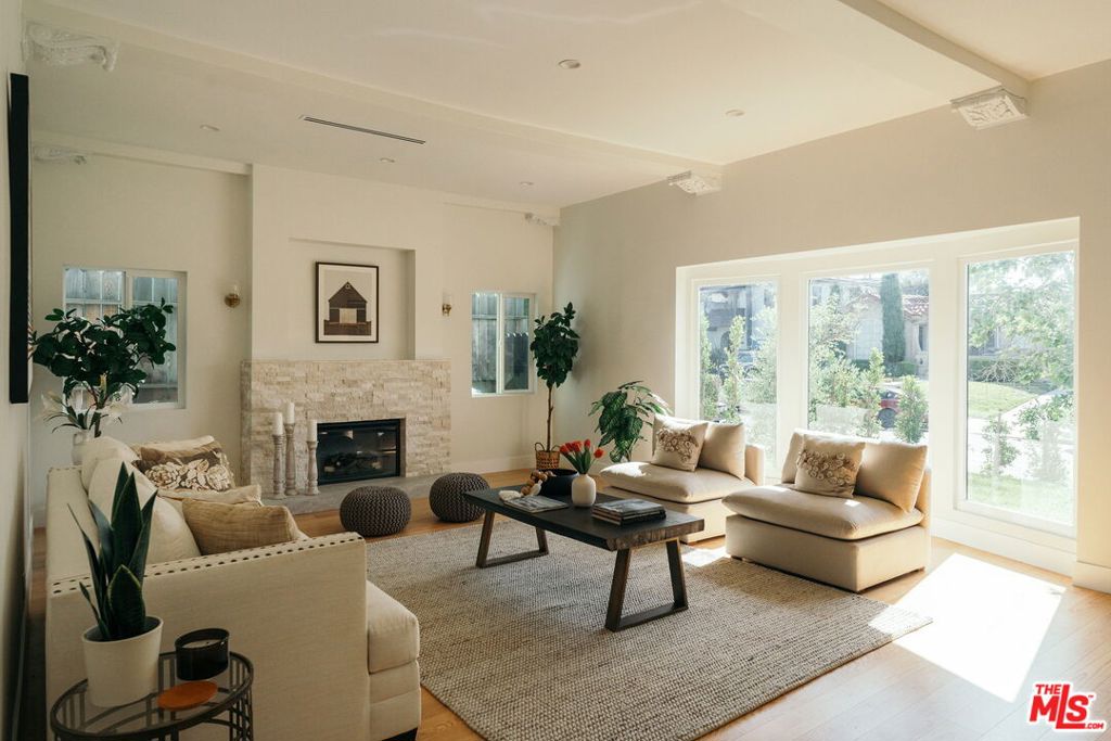Properties 1 1237 S Curson Avenue