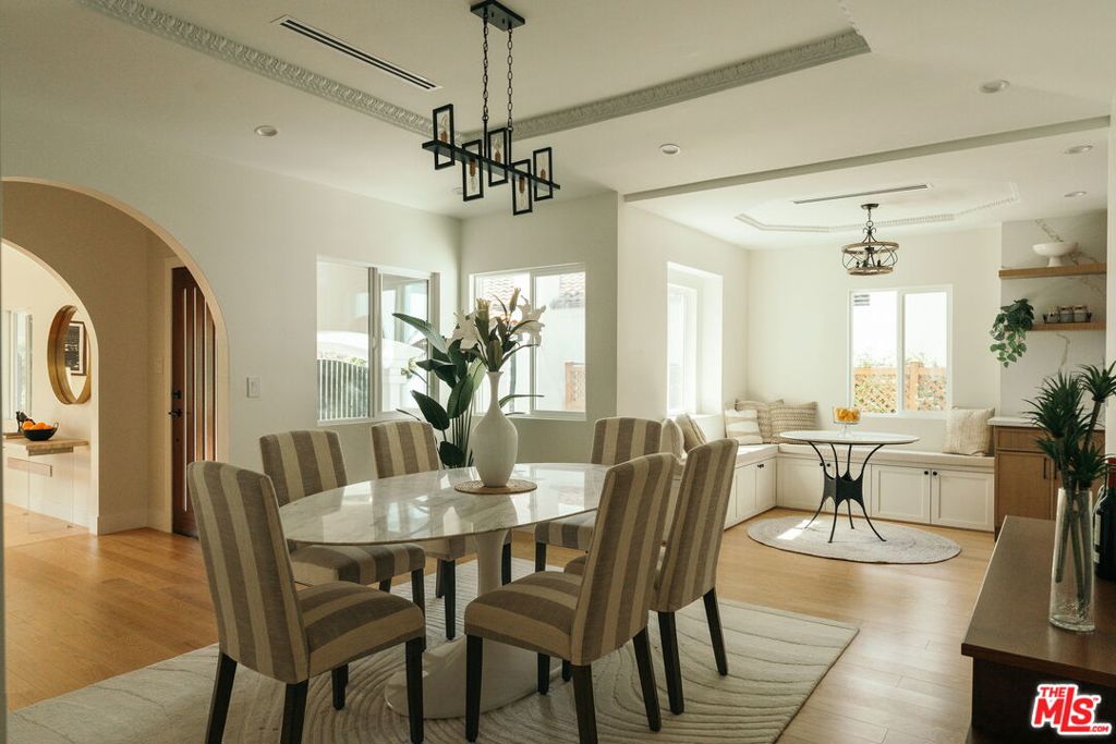 Properties 2 1237 S Curson Avenue